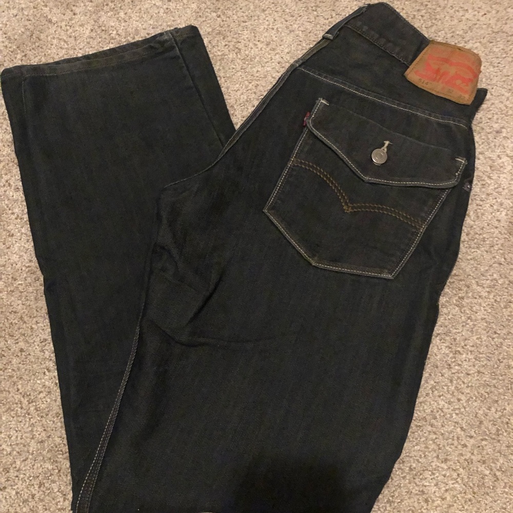 Levi jeans, back flap pockets durable